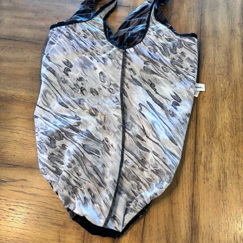 Miraclesuit Animal Print One Piece Swimsuit, size 16W, Lake Pool Cruise Beach